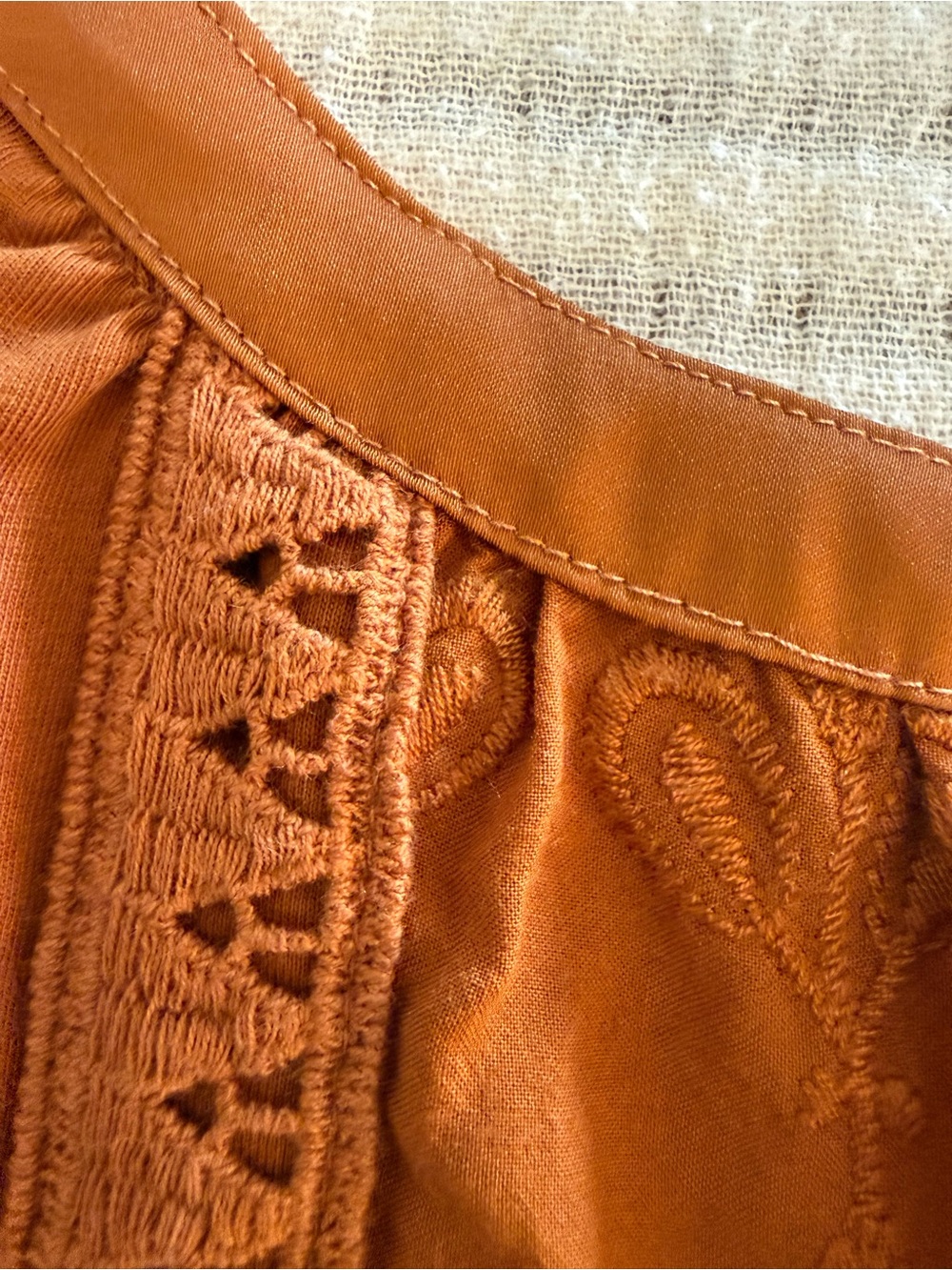 ☀️ Anthropologie Toluca 
Embroidered Tank Top 🌵